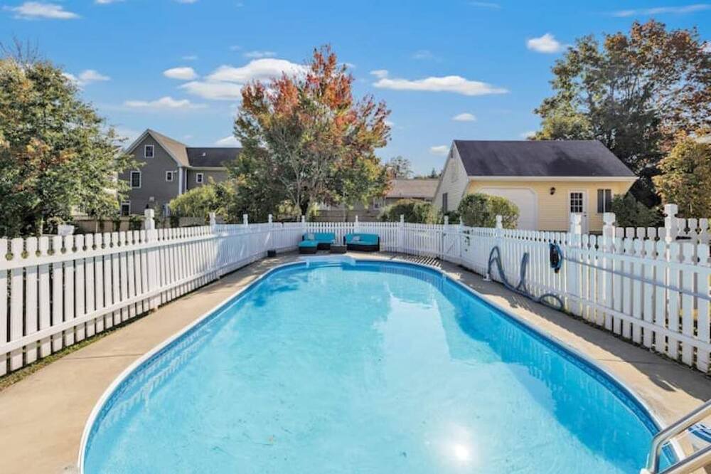 Photo of Outdoor in Milford