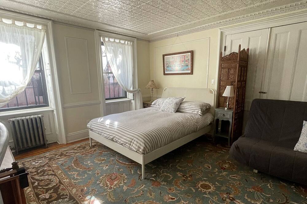 Photo of Bedroom in Clinton Hill