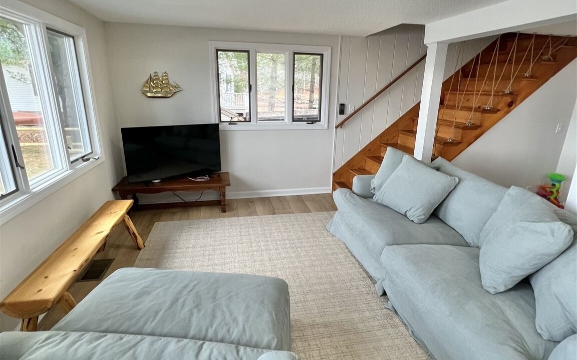 Photo of Livingroom in Thompson's Point