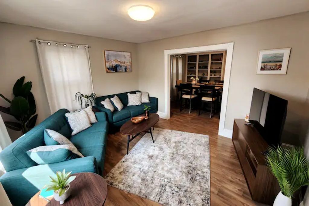 Photo of Livingroom in Warren