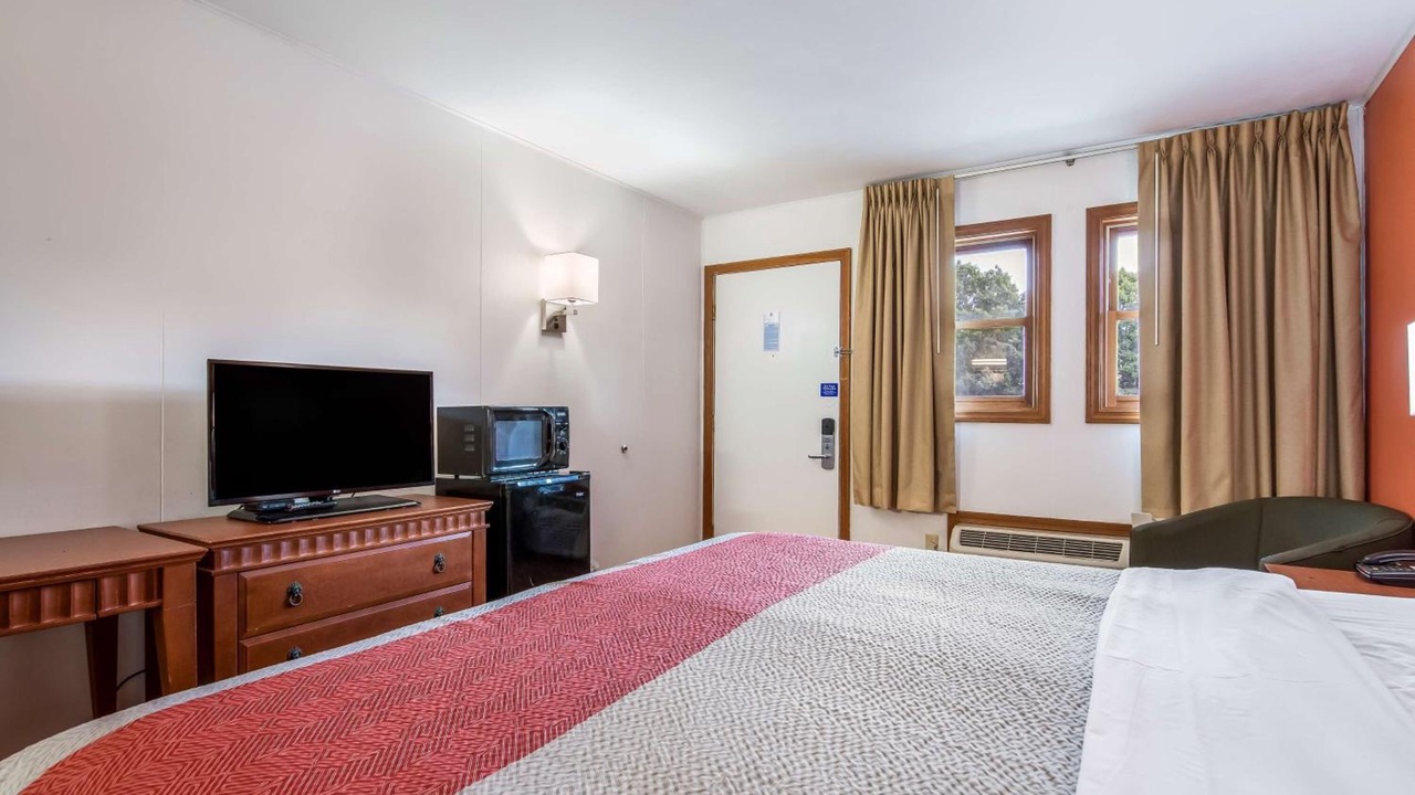 Photo of Bedroom in Queensbury