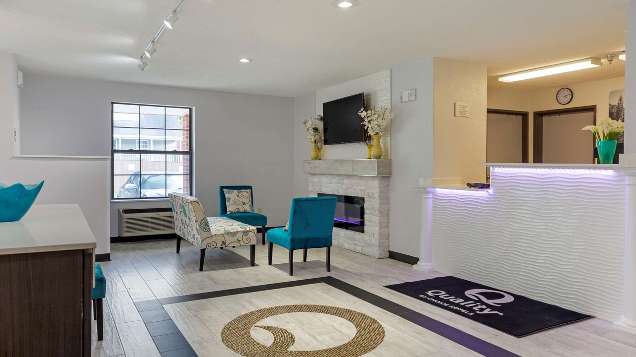 Photo of Livingroom in Lee