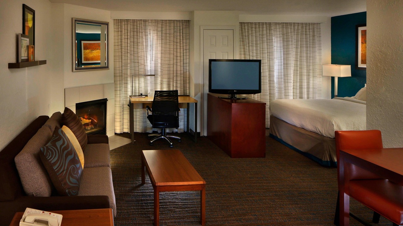 Photo of Livingroom in Danbury