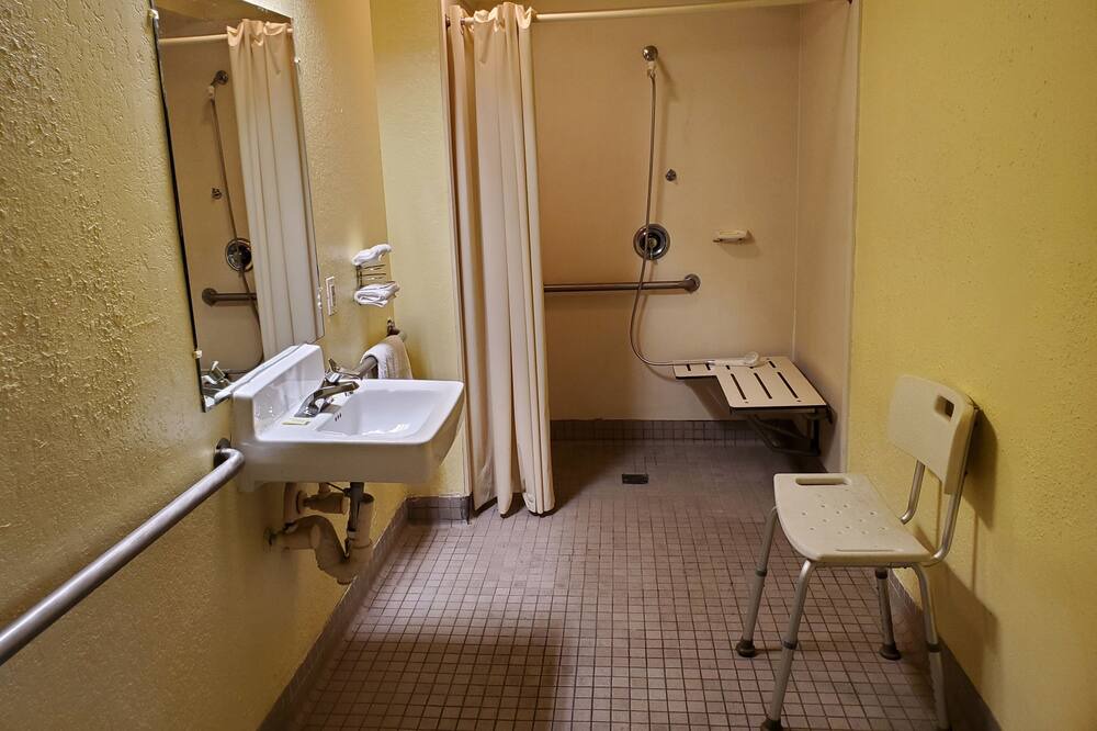 Photo of Bathroom in North Meadows