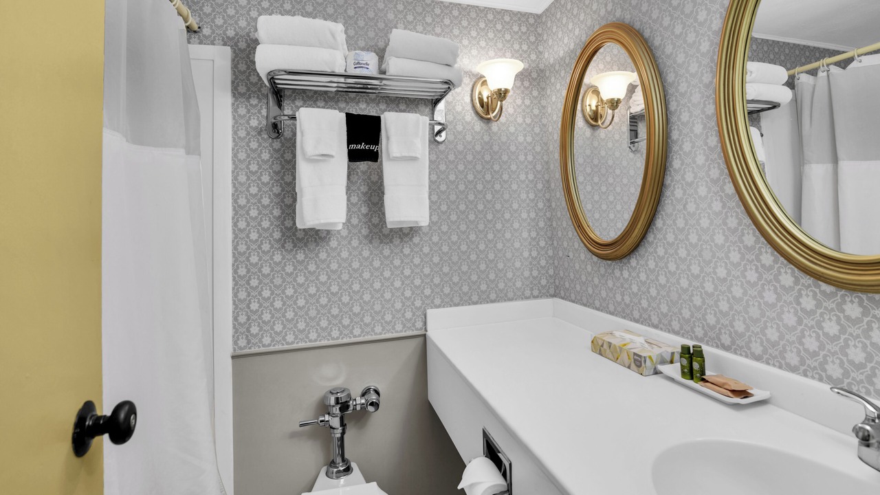 Photo of Bathroom in Hampton