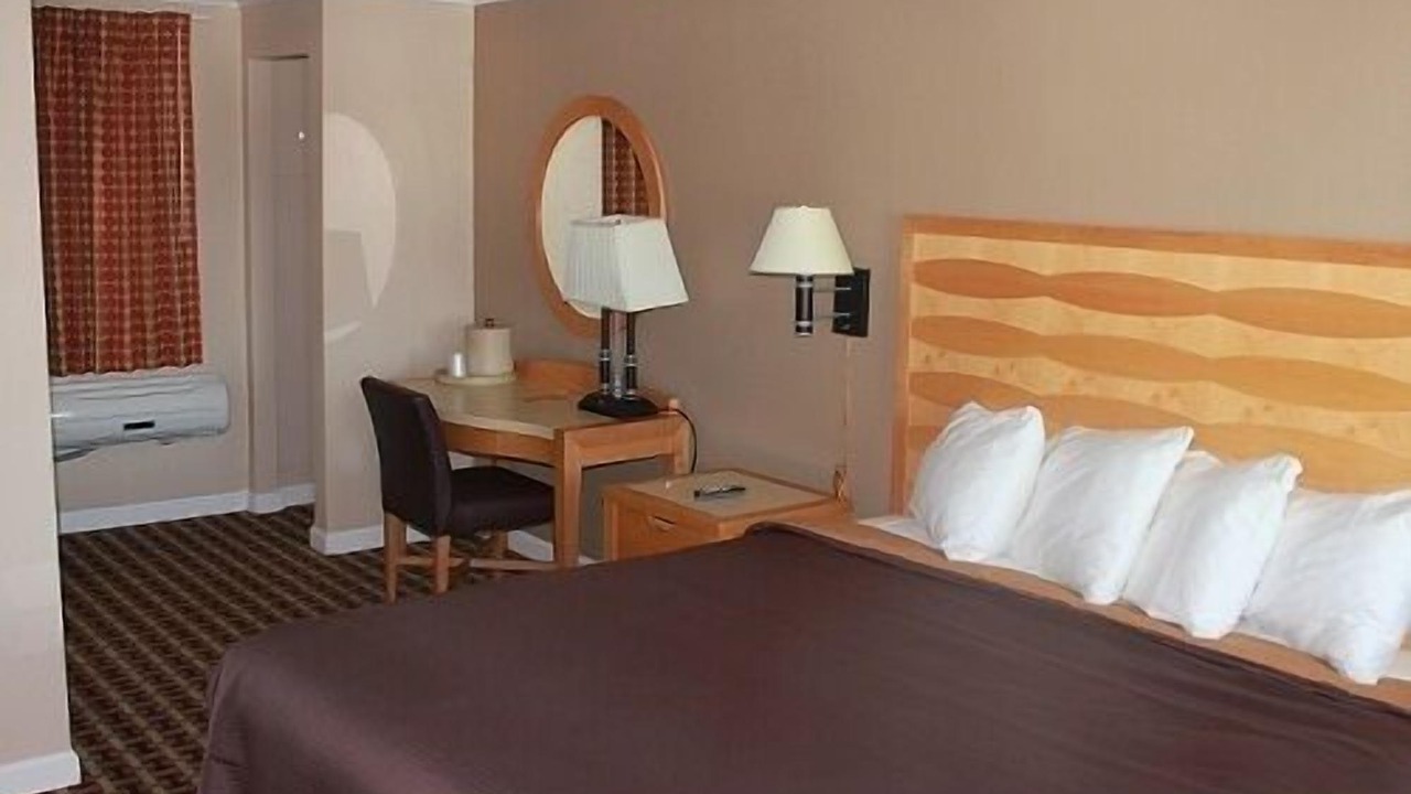 Photo of Bedroom in Main Street Hyannis