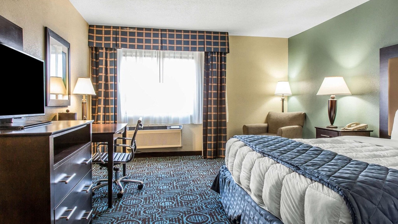 Photo of Bedroom in New London