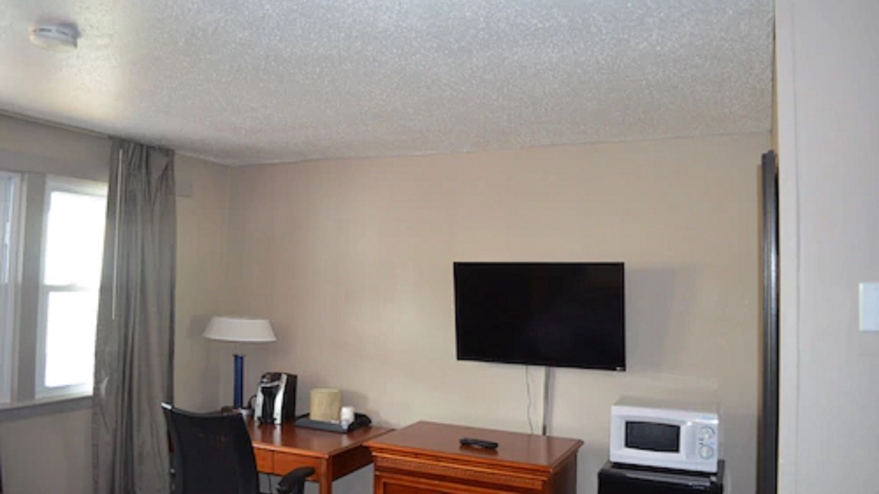 Photo of Livingroom in Hyannis