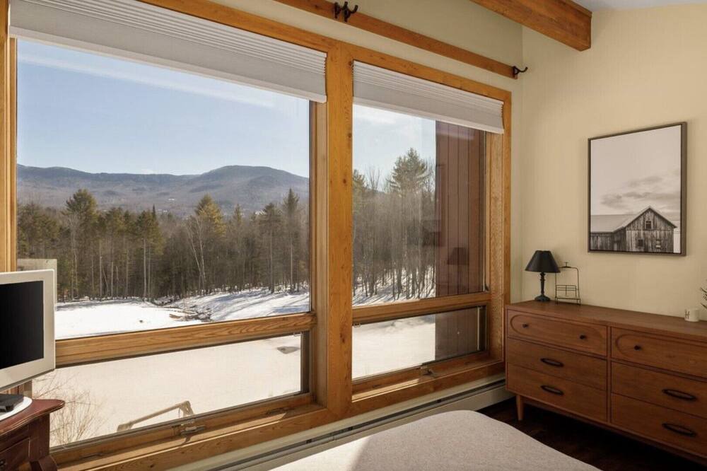 Photo of Bedroom in Stowe Hollow