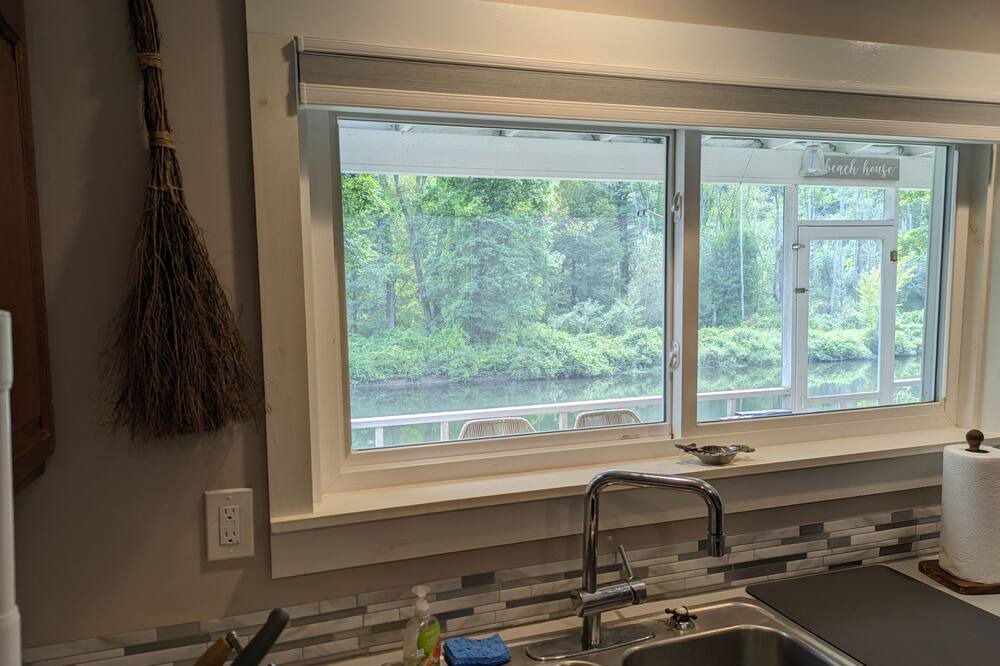 Photo of Kitchen in Lee