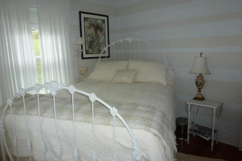 Photo of Bedroom in Galilee