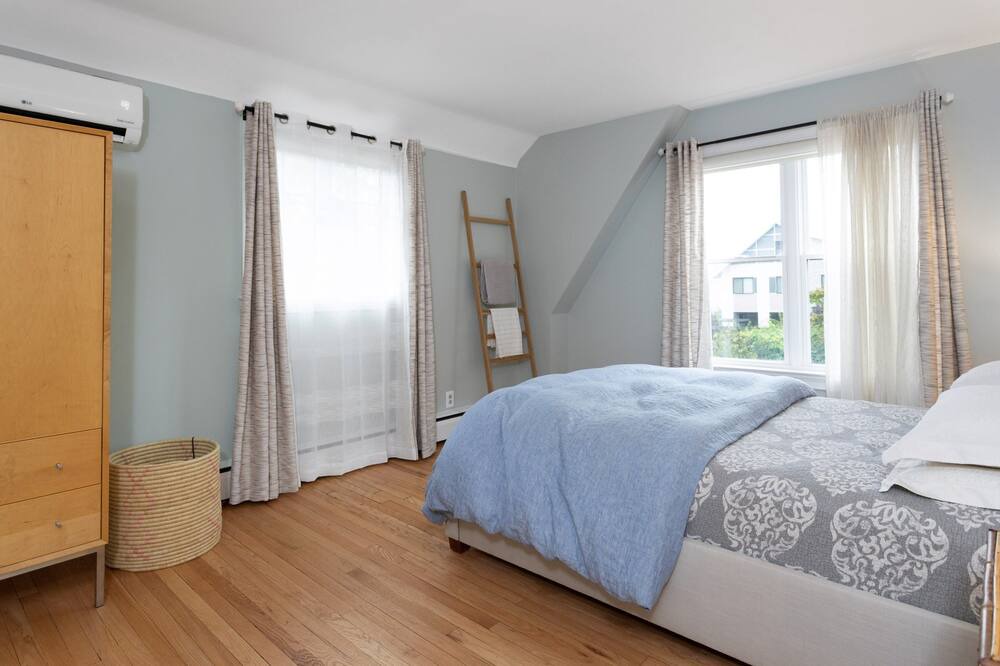 Photo of Bedroom in Norwalk