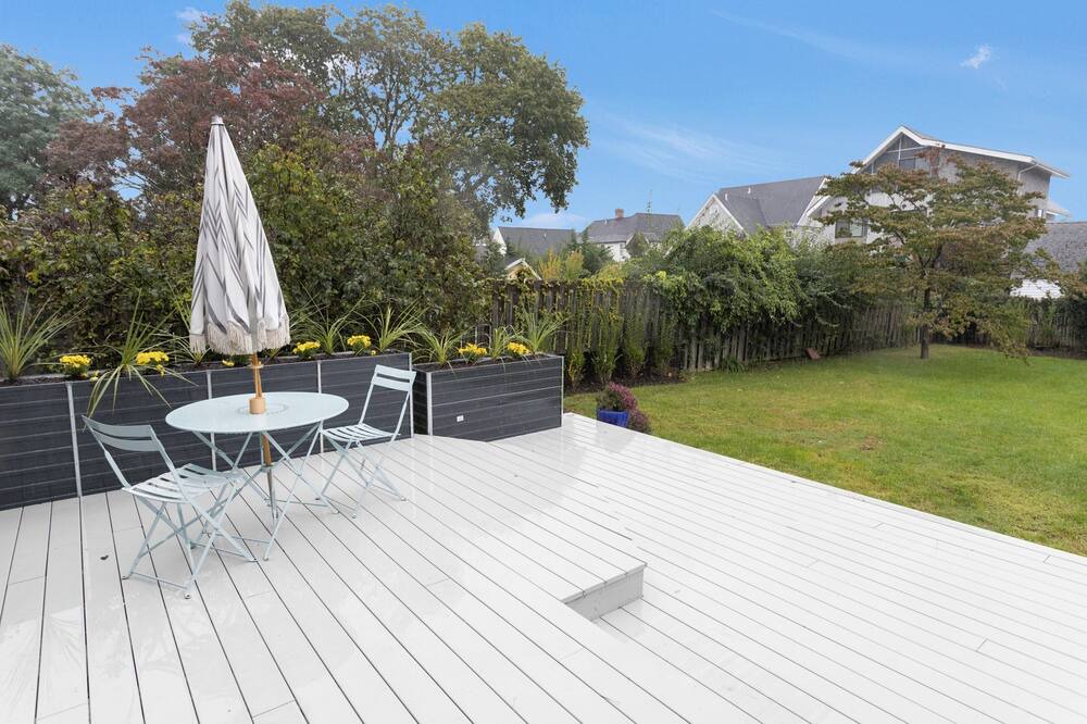 Photo of Patio Balcony in Norwalk