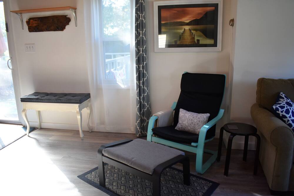 Photo of Livingroom in Canandaigua
