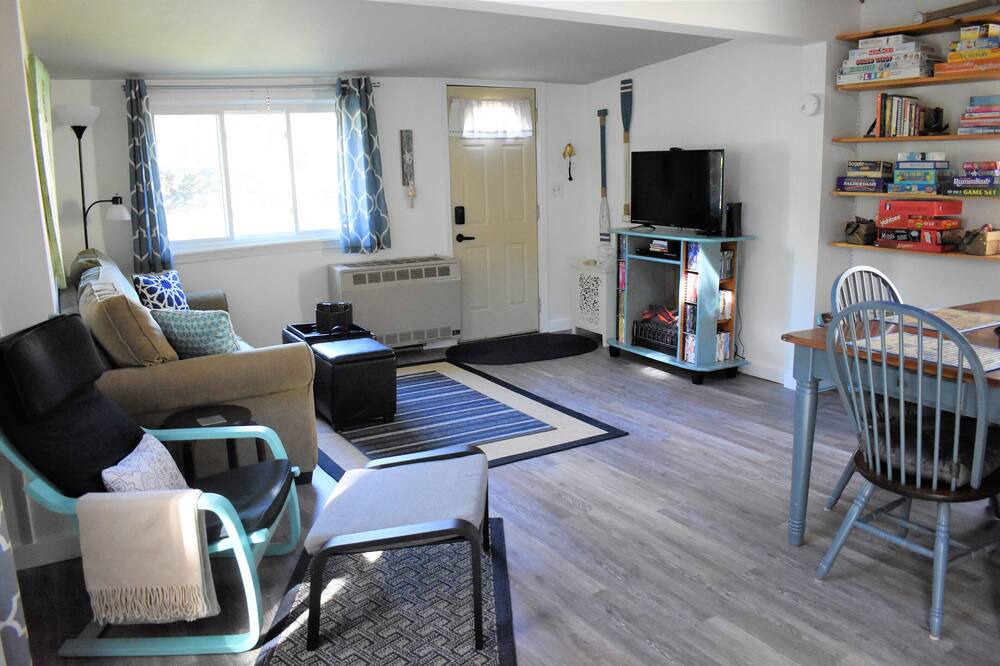 Photo of Livingroom in Canandaigua