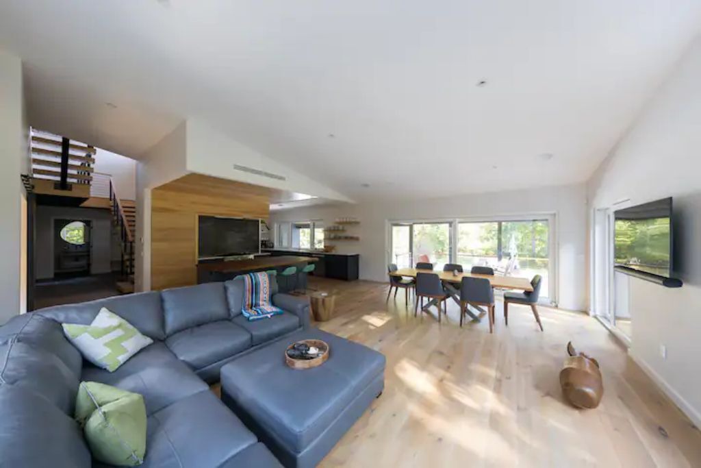 Photo of Livingroom in Yarmouth