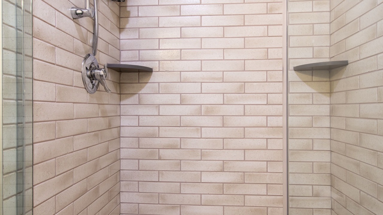 Photo of Bathroom in Warren