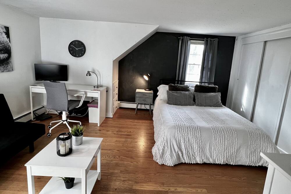 Photo of Bedroom in Canton