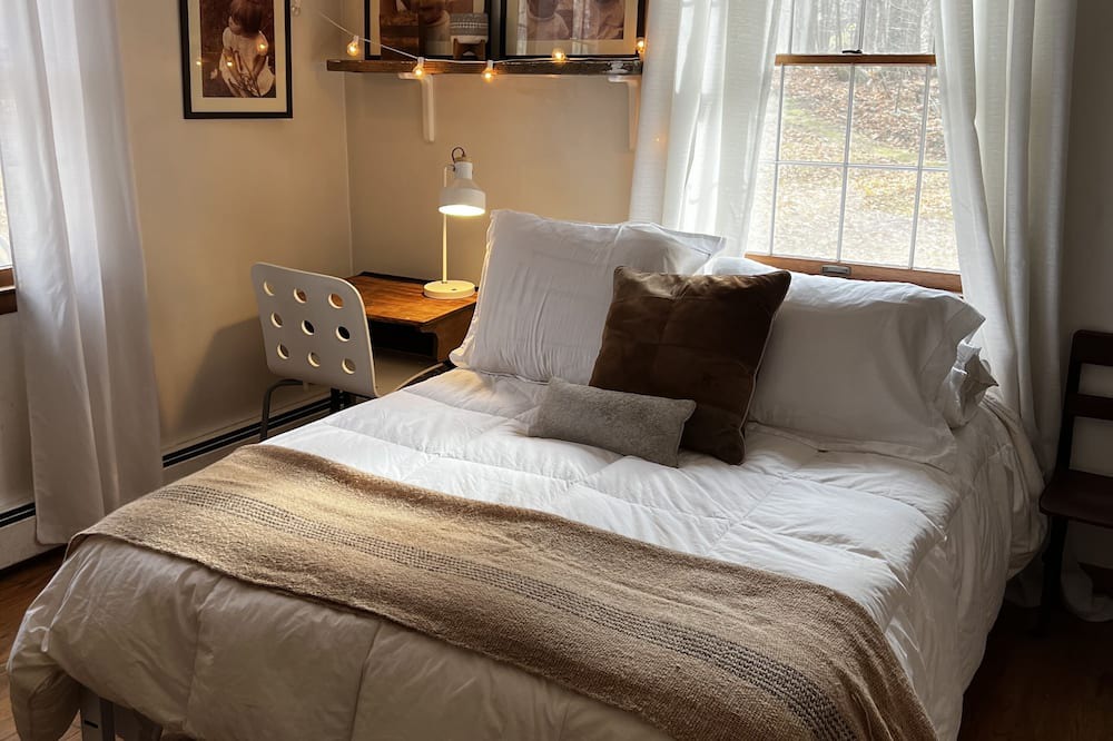 Photo of Bedroom in Canton