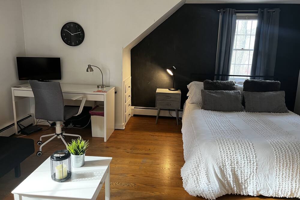 Photo of Bedroom in Canton