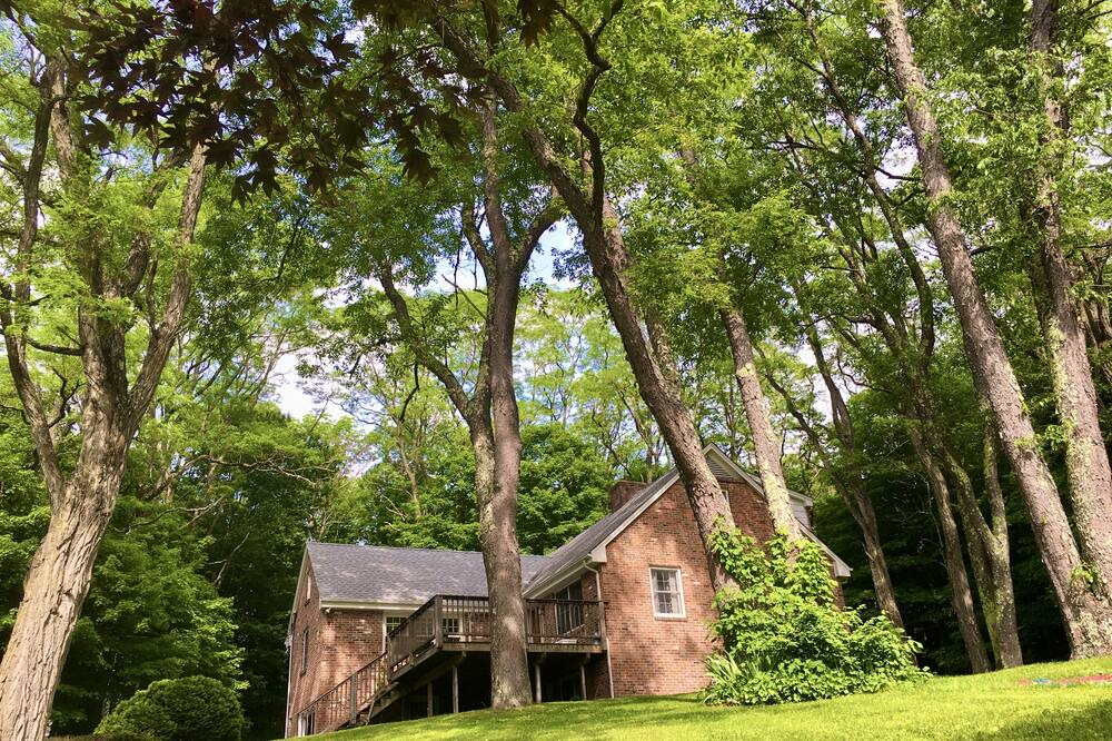 Photo of Outdoor in Canton