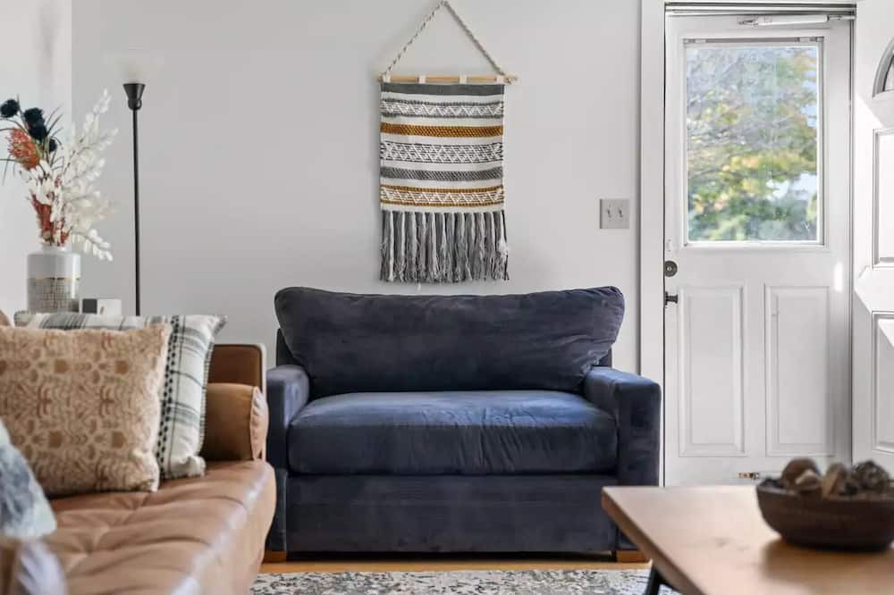 Photo of Livingroom in Brandon