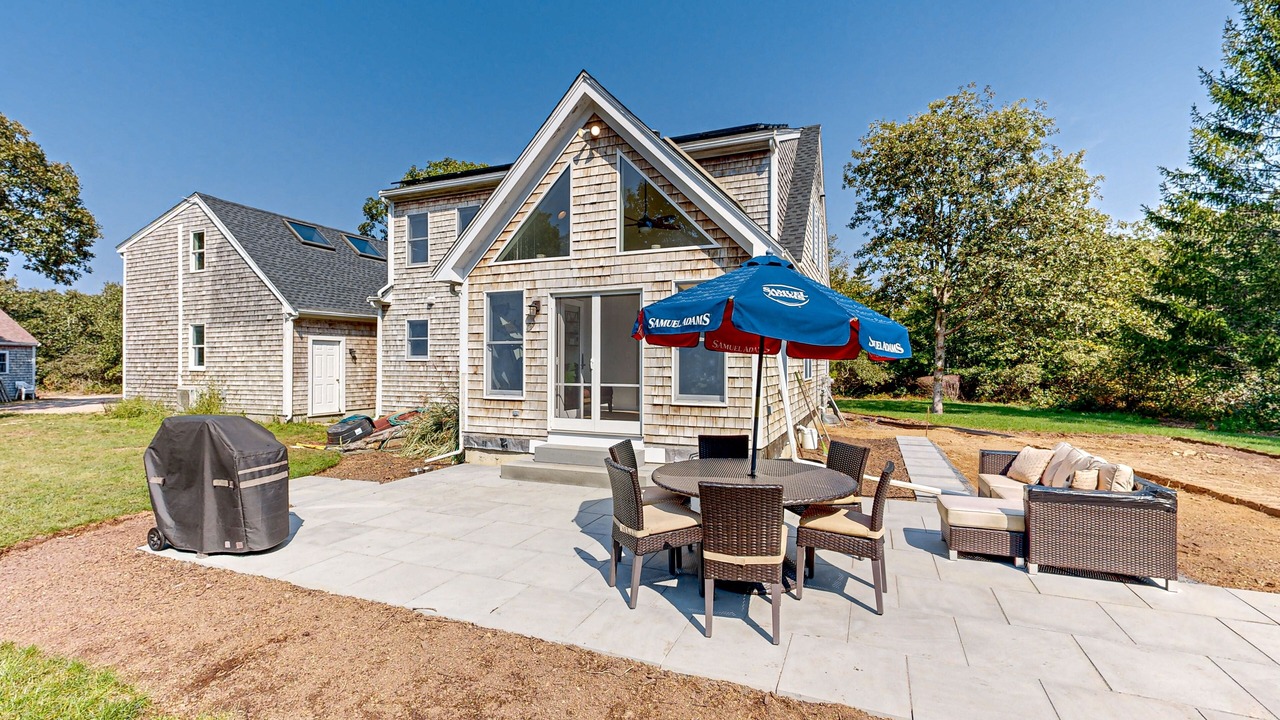 Photo of Patio Balcony in West Tisbury