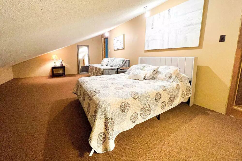 Photo of Bedroom in Silver Lake