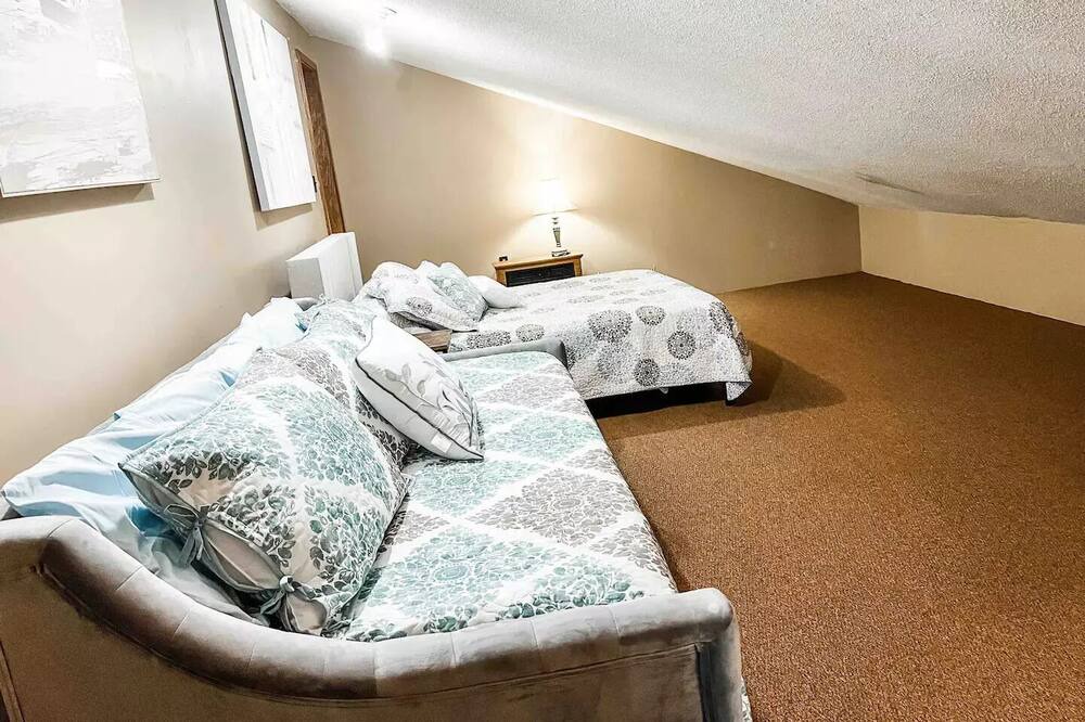 Photo of Bedroom in Silver Lake