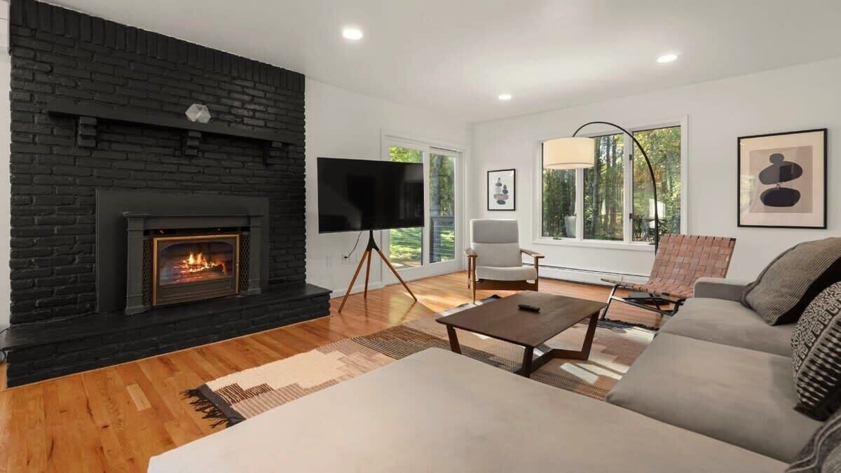 Photo of Livingroom in North Egremont