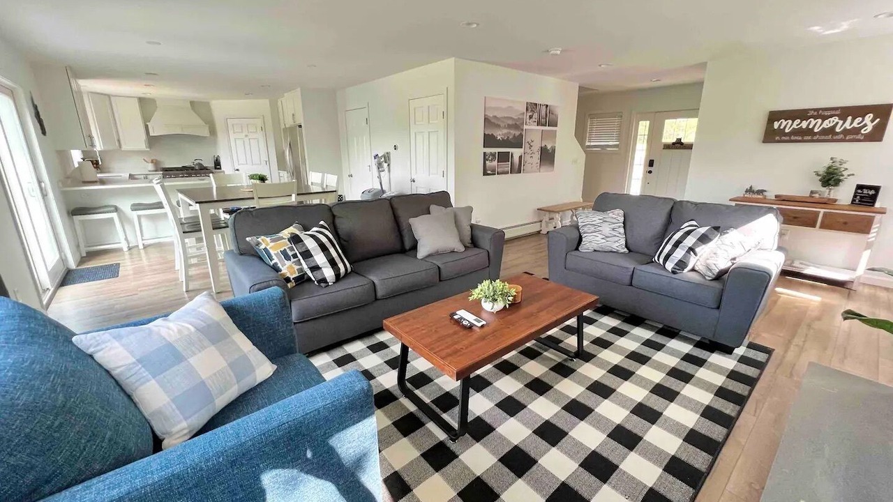 Photo of Livingroom in Center Conway