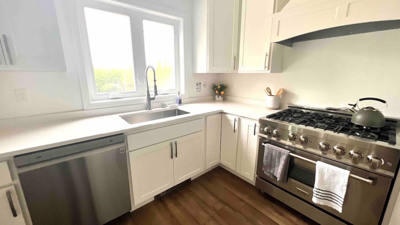 Photo of Kitchen in Center Conway