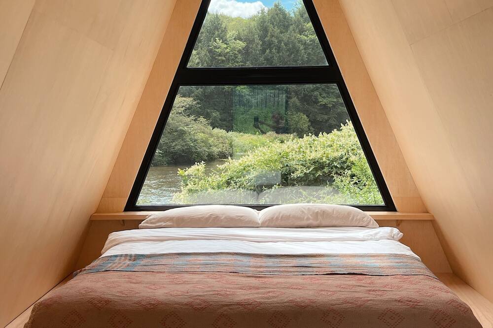 Photo of Bedroom in Davenport