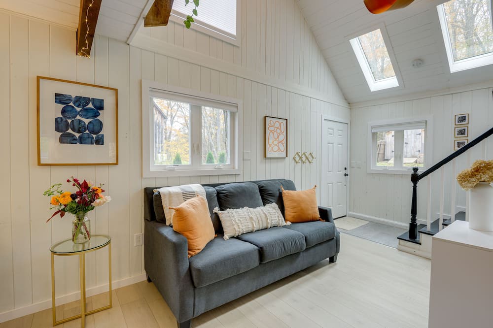 Photo of Livingroom in Putney