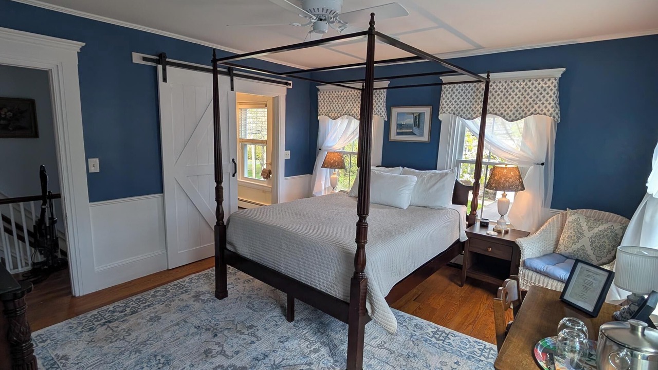 Photo of Bedroom in Ogunquit
