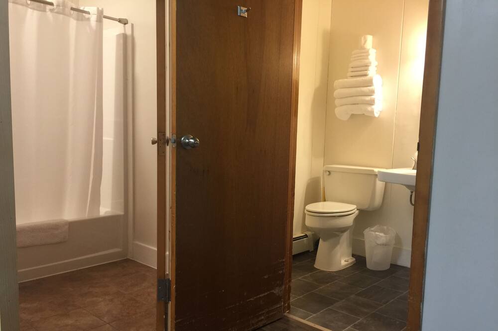 Photo of Bathroom in Ellsworth