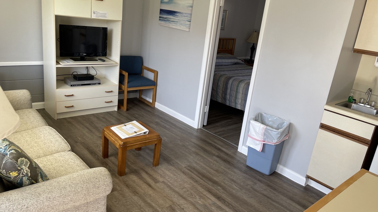 Photo of Livingroom in West Yarmouth