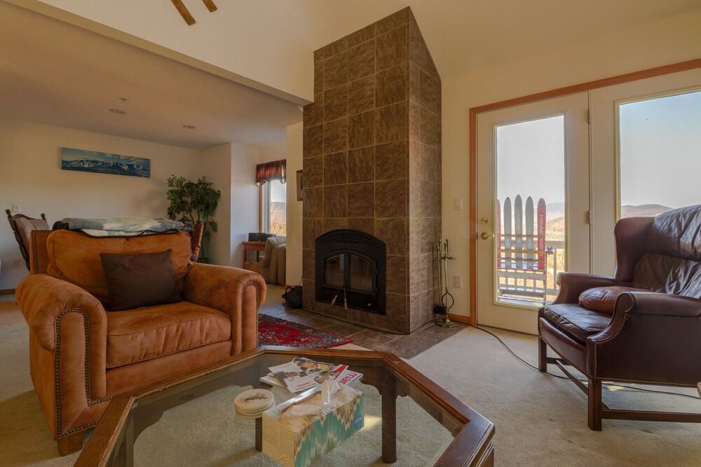 Photo of Livingroom in Sunday River Area