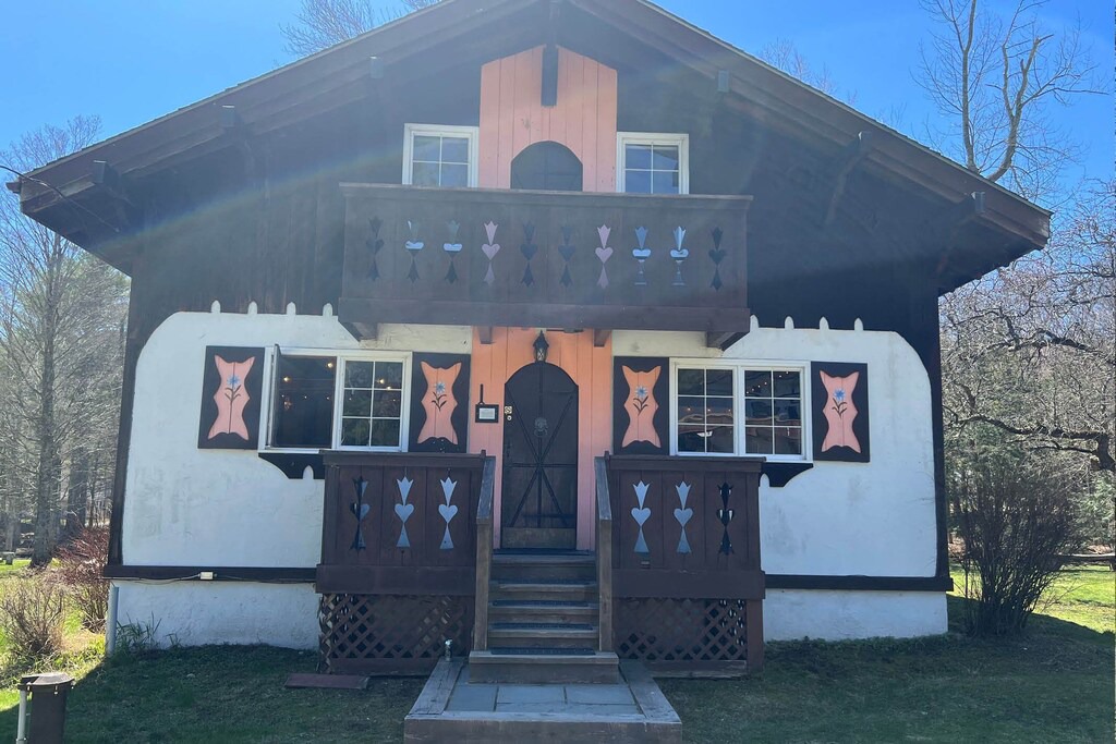 Photo of Buildings in Stowe Area