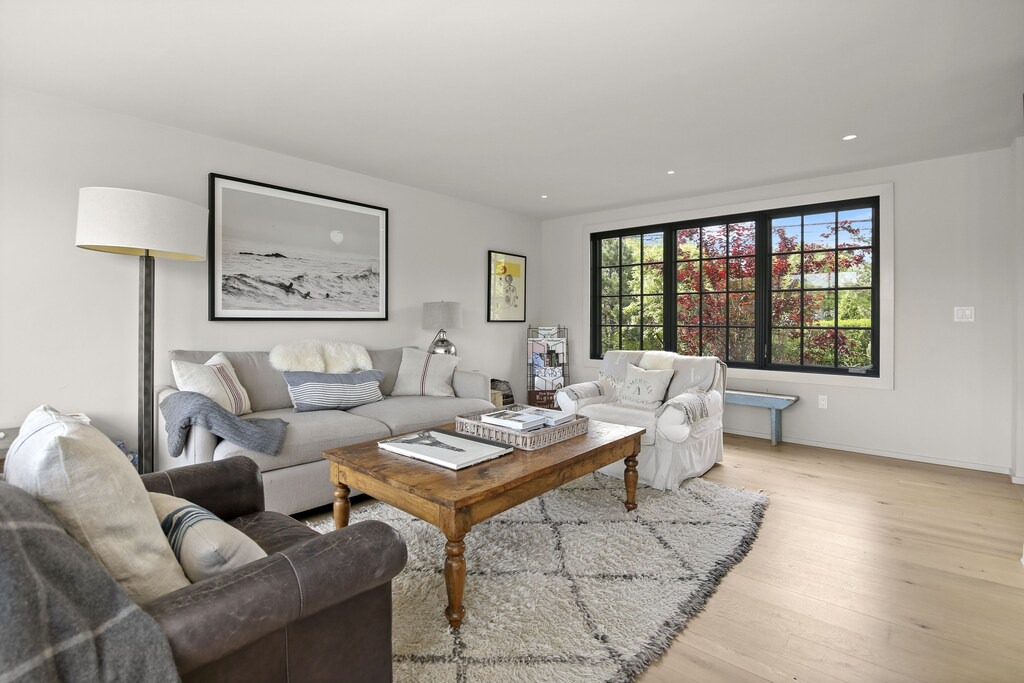 Photo of Livingroom in Rowayton