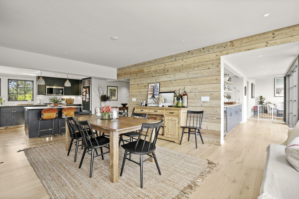 Photo of Livingroom in Rowayton