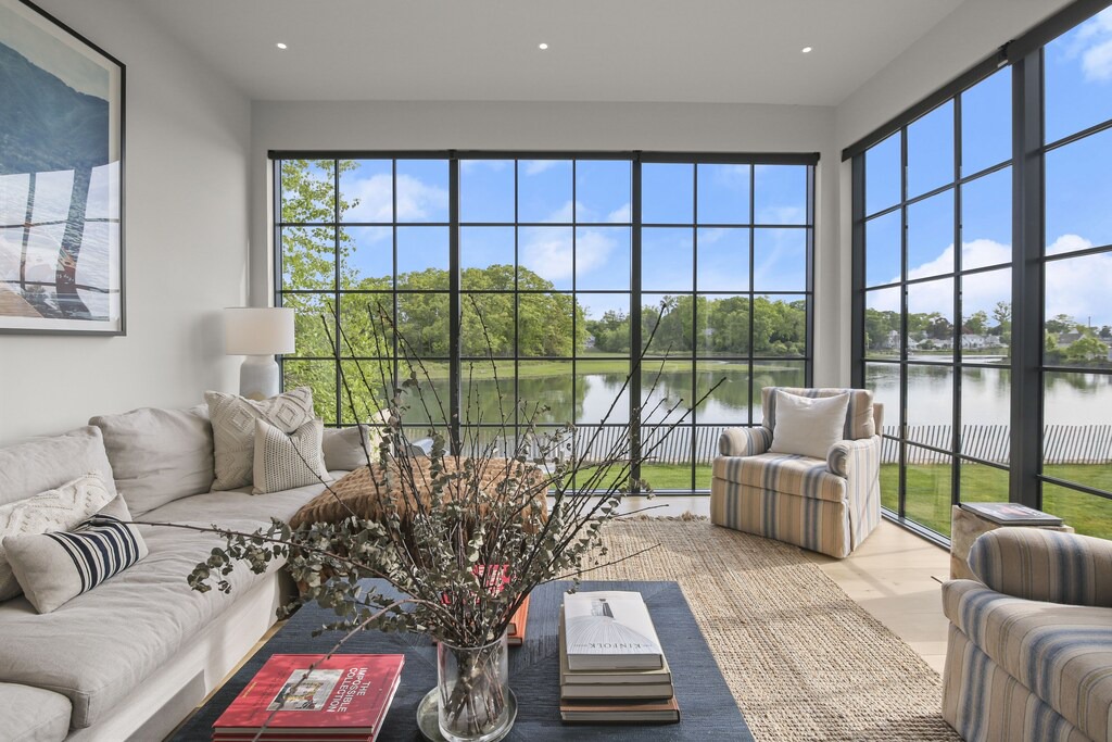Photo of Livingroom in Rowayton