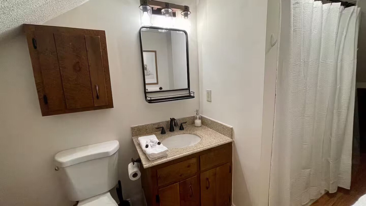 Photo of Bathroom in Bartlett