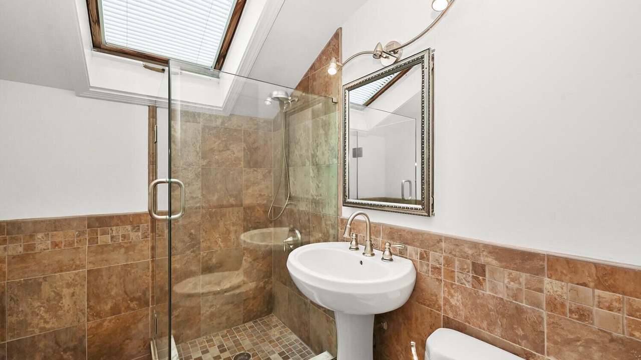 Photo of Bathroom in Redding Ridge