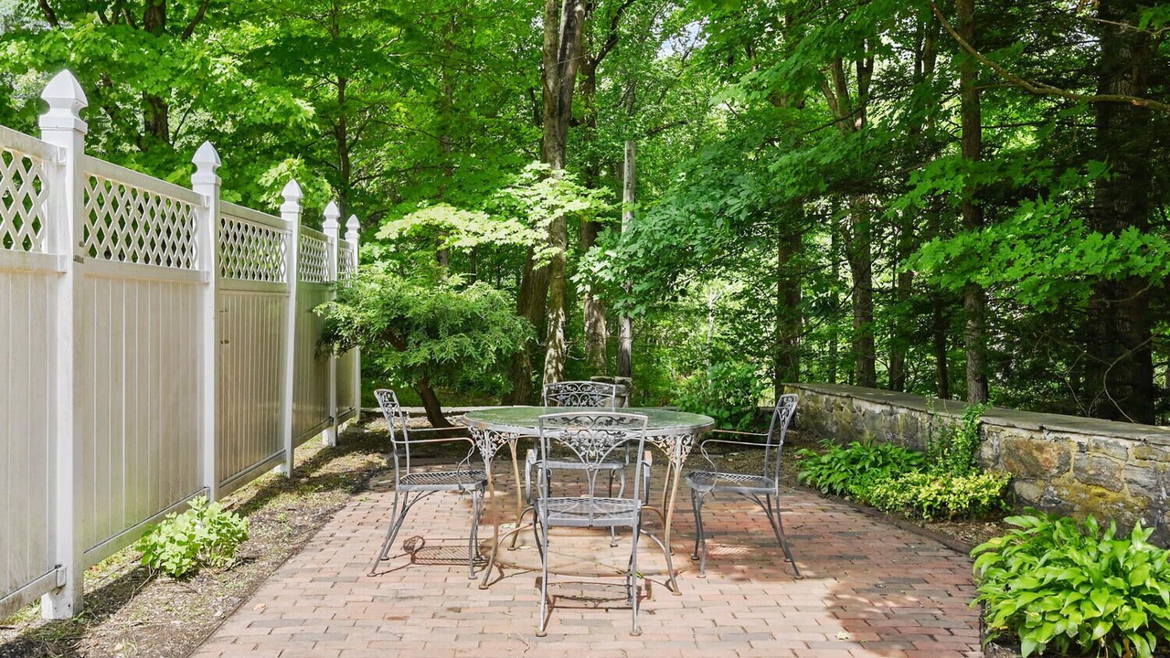 Photo of Outdoor in Redding Ridge