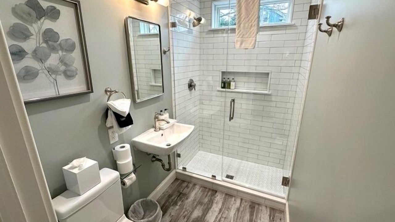 Photo of Bathroom in Yachting Village