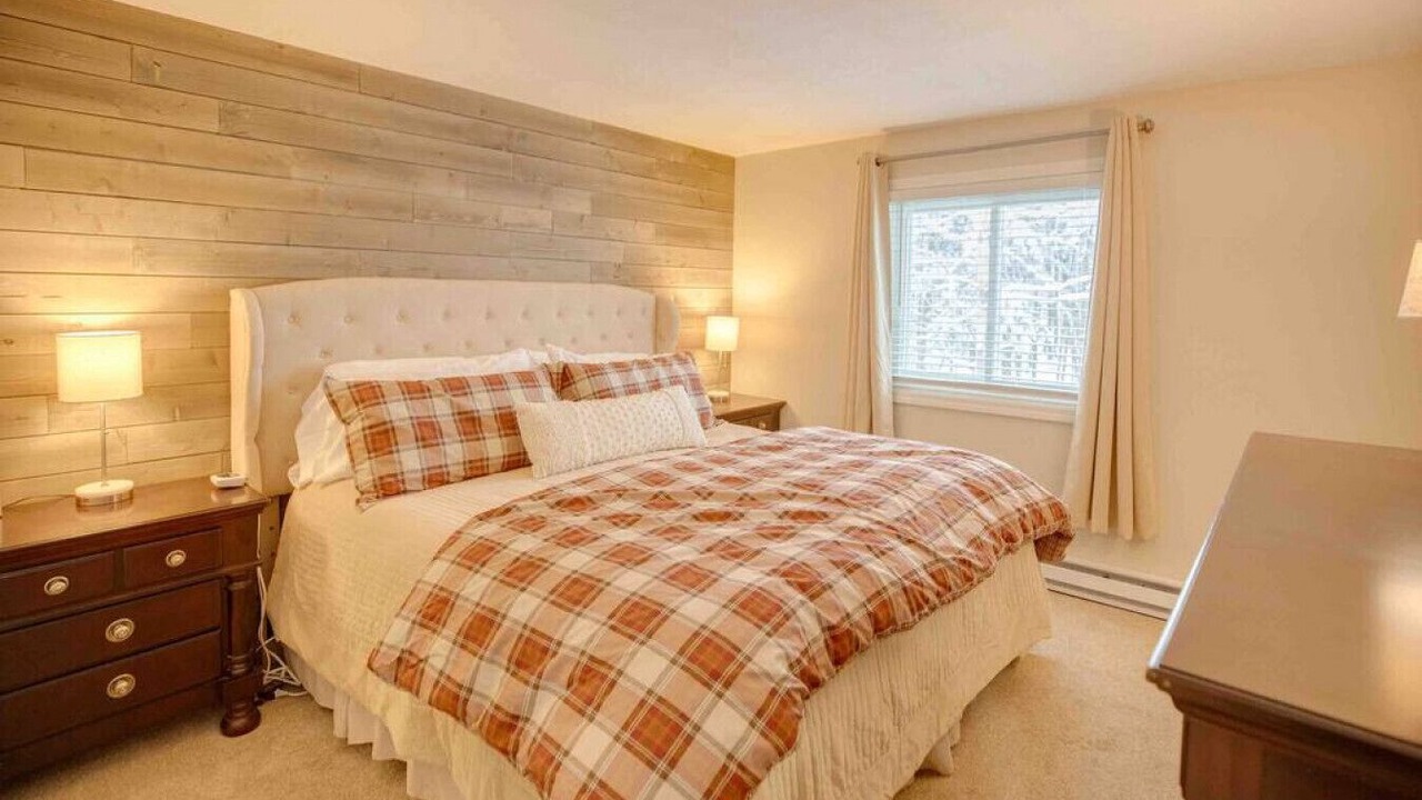 Photo of Bedroom in North Woodstock