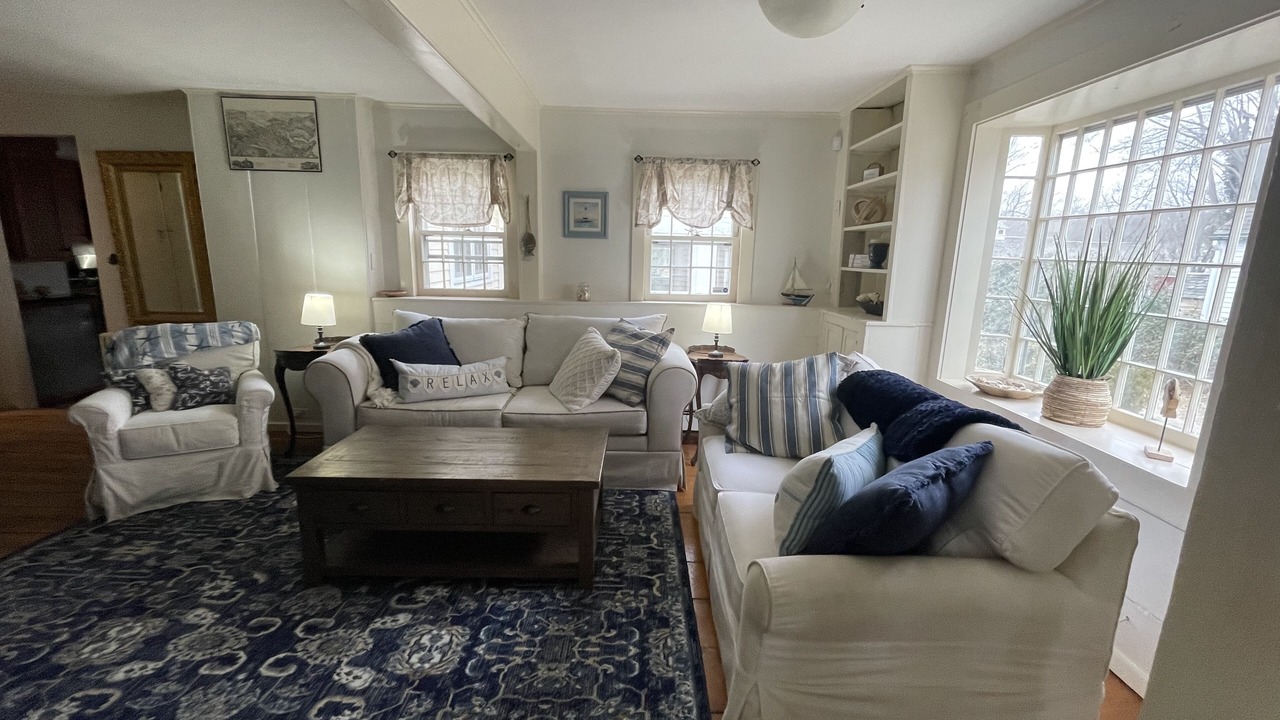 Photo of Livingroom in Clinton