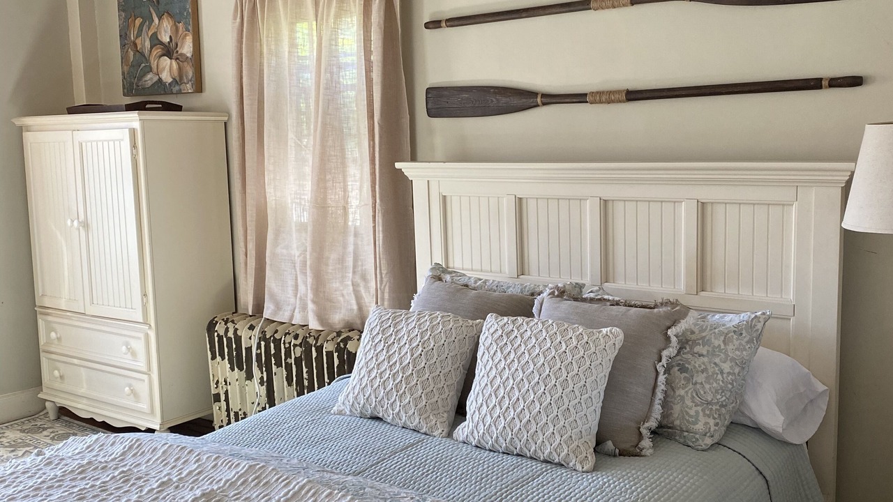 Photo of Bedroom in Clinton