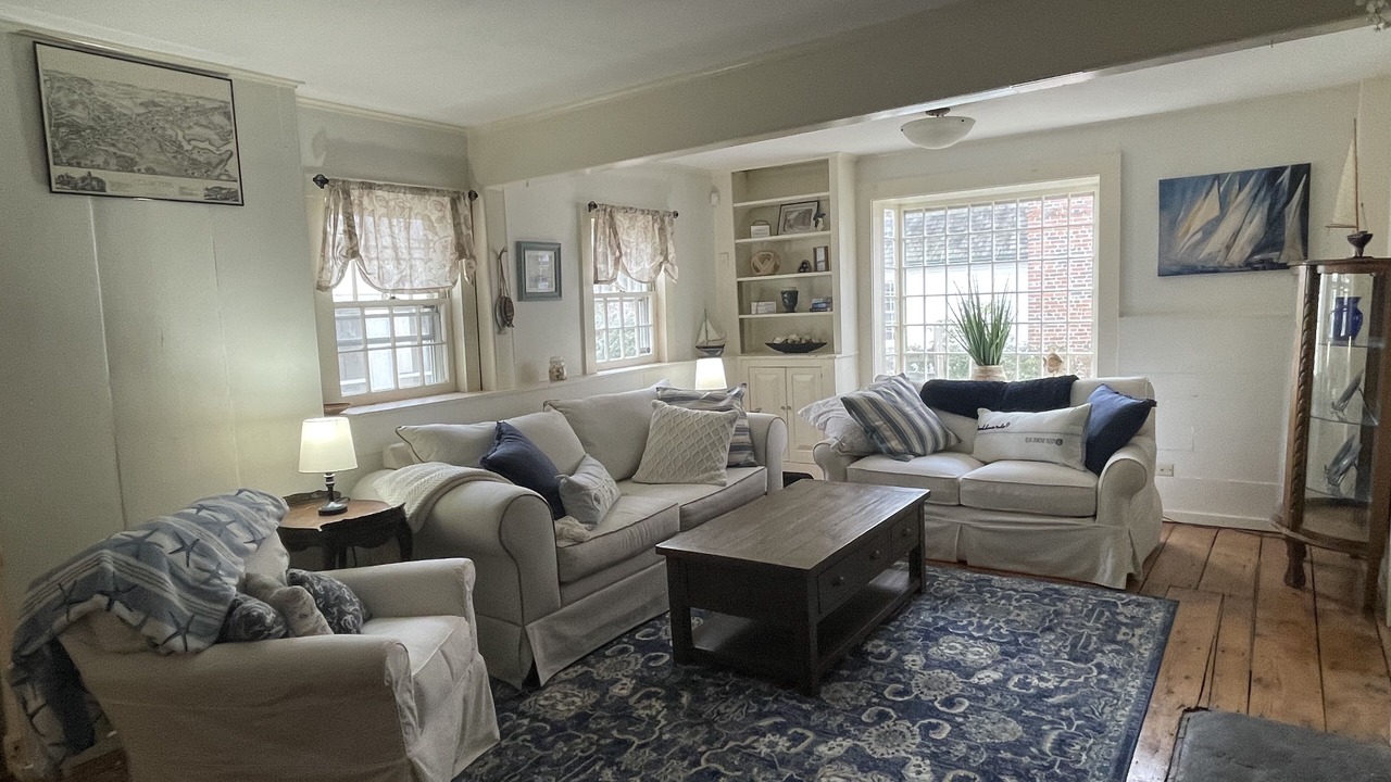 Photo of Livingroom in Clinton